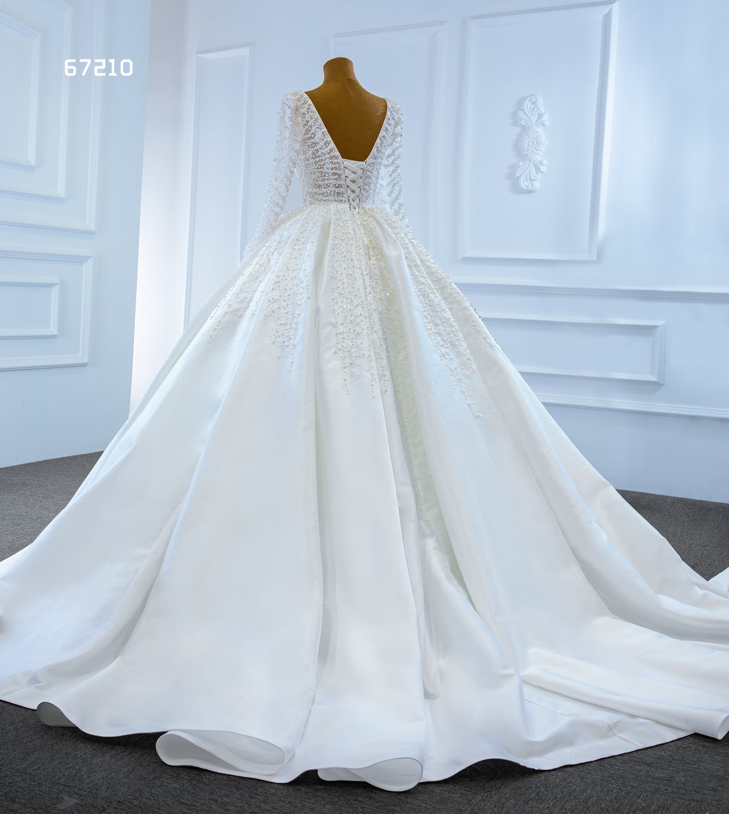 Pearls Deep V Neckline Qualified Wedding Dress 67210