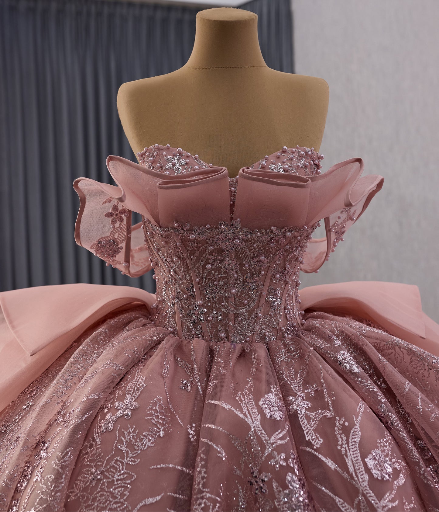 Sparkle Off the Shoulder Luxury Lace Puffy Quinceanera Dress 251028