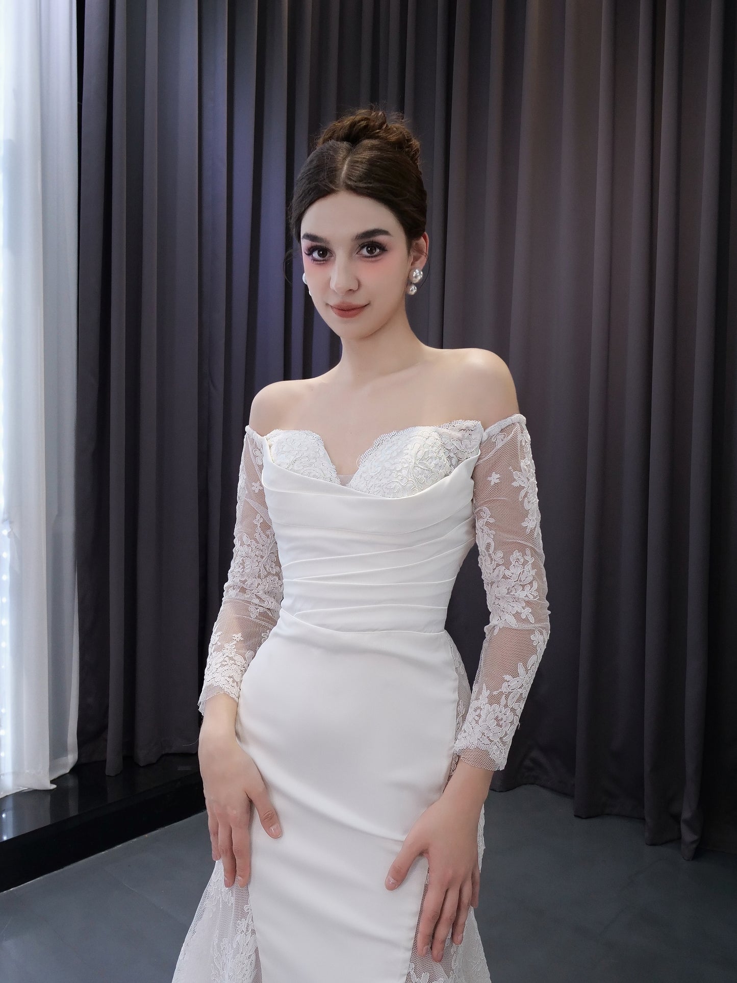 High Quality French Lace Appliques Off the Shoulder Wedding Dress 222242