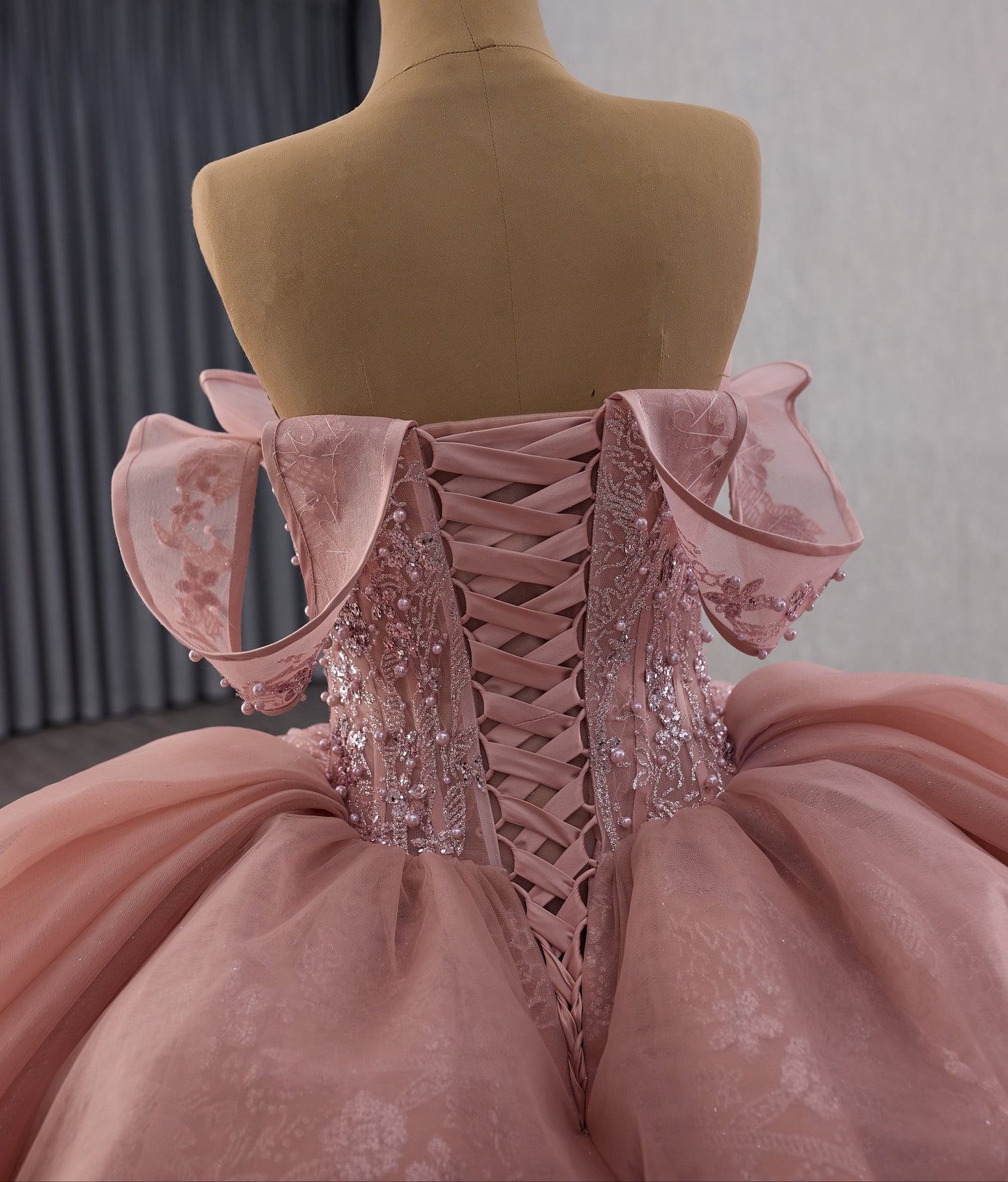 Sparkle Off the Shoulder Luxury Lace Puffy Quinceanera Dress 251028