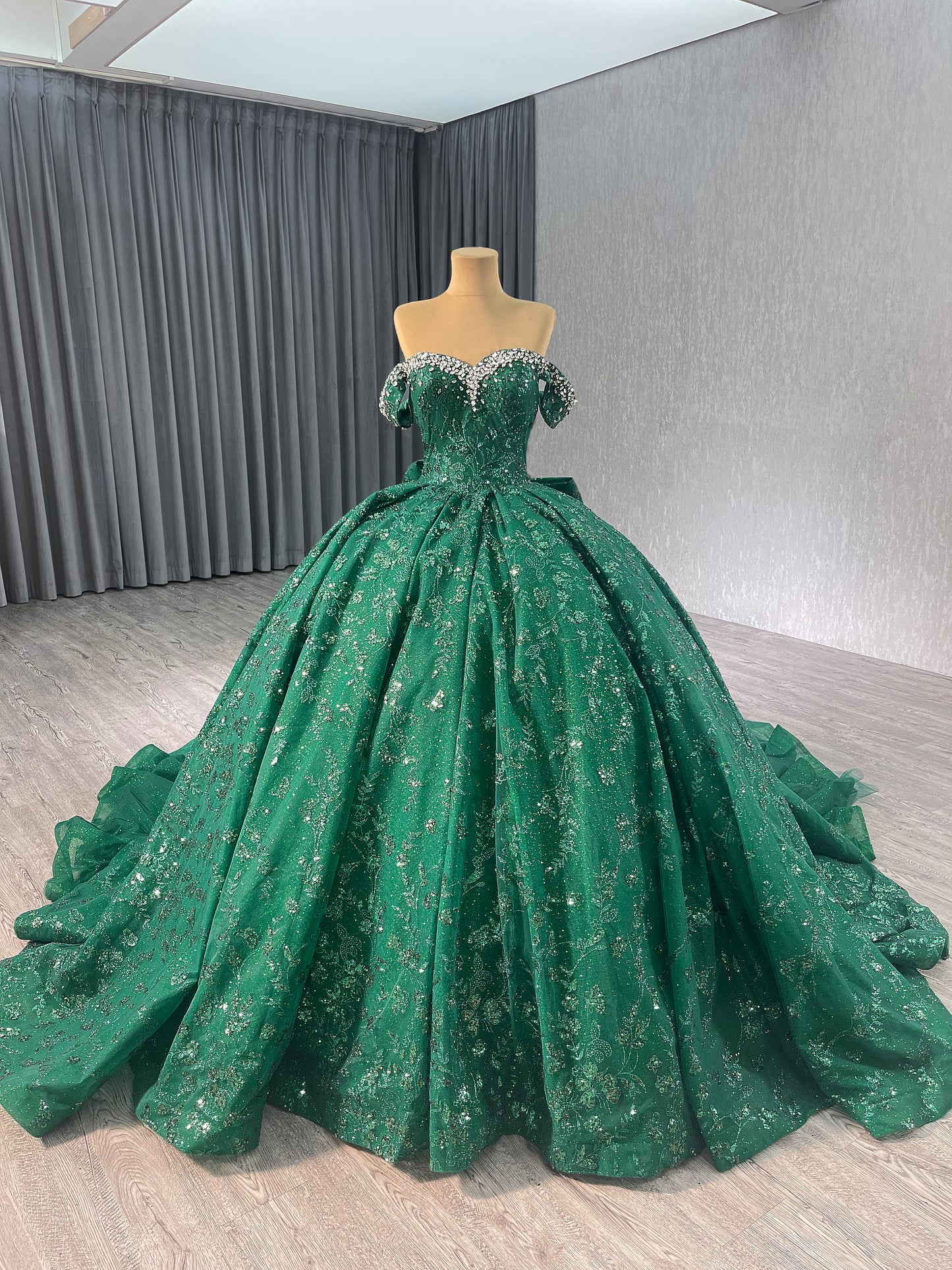Off Shoulder Golden Bow Puffy Ball Gown Evening Dresses 241043