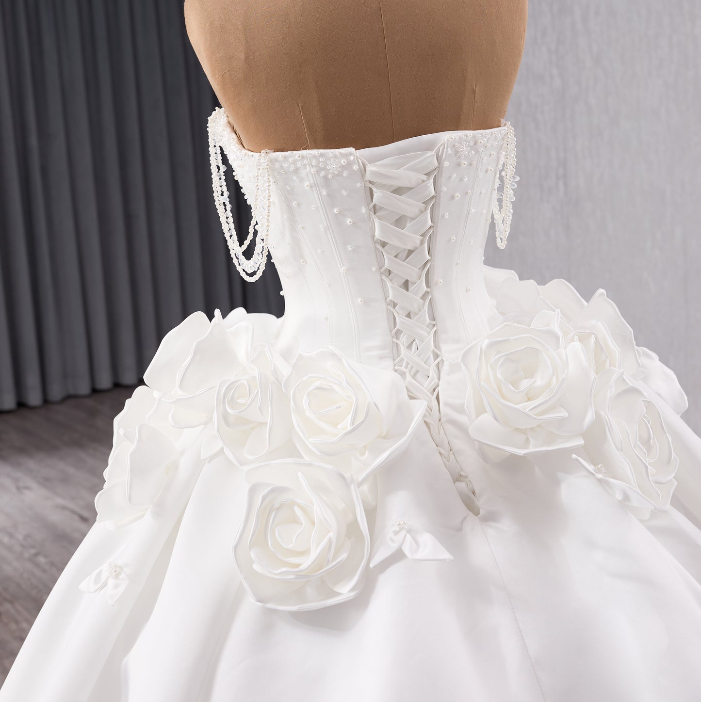2025 Luxury Bridal Ball Gown Wedding Dress 241140