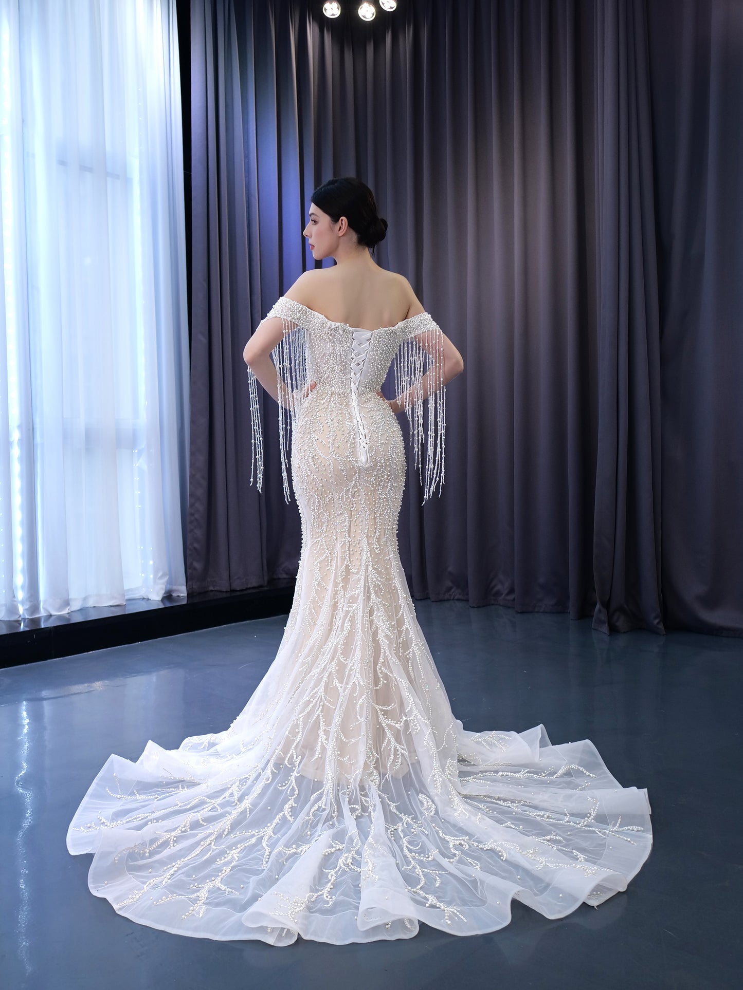 Luxury Pearls Sweetheart Tassel Slim Bridal Mermaid Wedding Dresses 222173