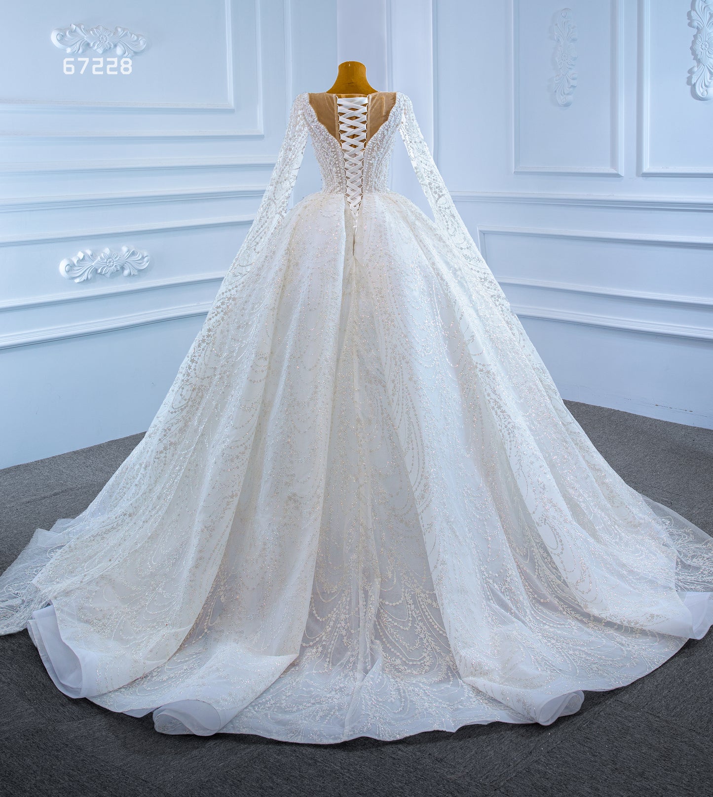 V-neckline Long Sleeves Laces Wedding Dress Bridal Gown 67228