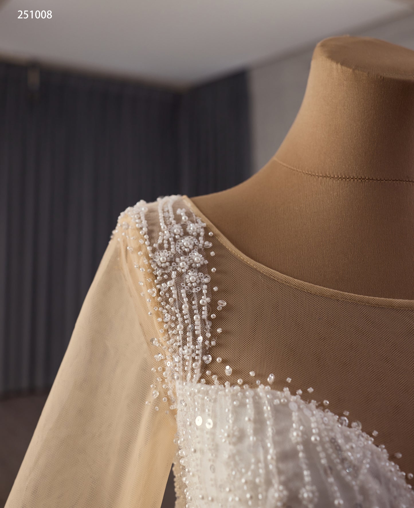 Muslim Design Wedding Dress with Long Sleeves Beading Laces 251008