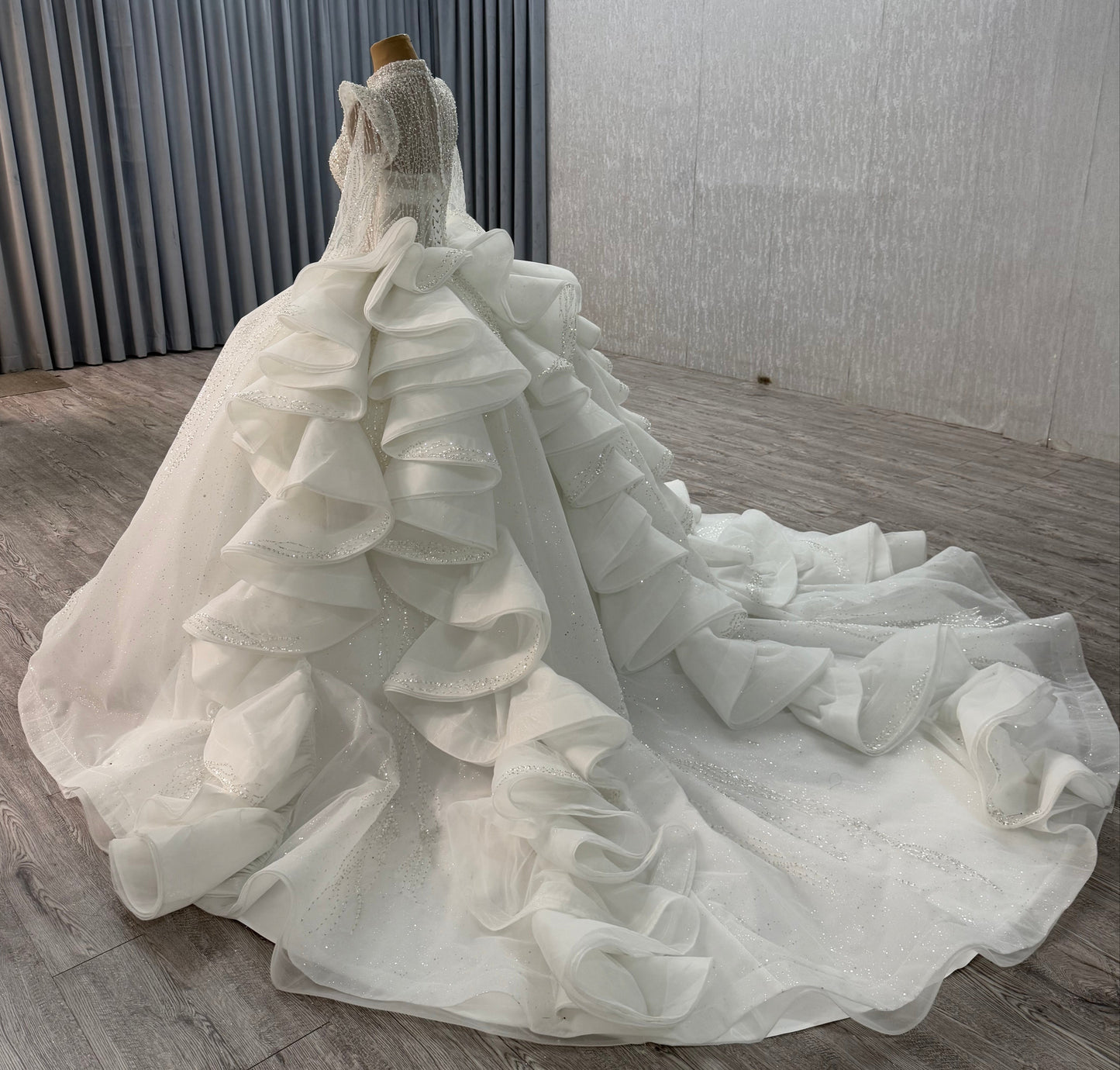 Long Sleeves High Neckline Wedding Gown Bridal Dress 241149